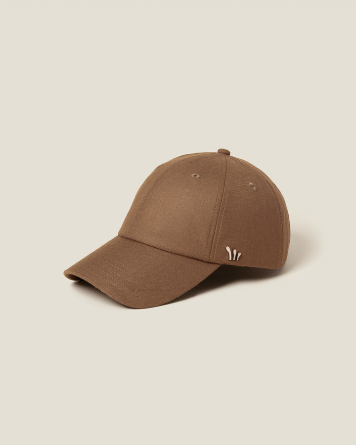 Deep Camel Wool women’s baseball cap by CHORD in camel wool with silver-plated hardware